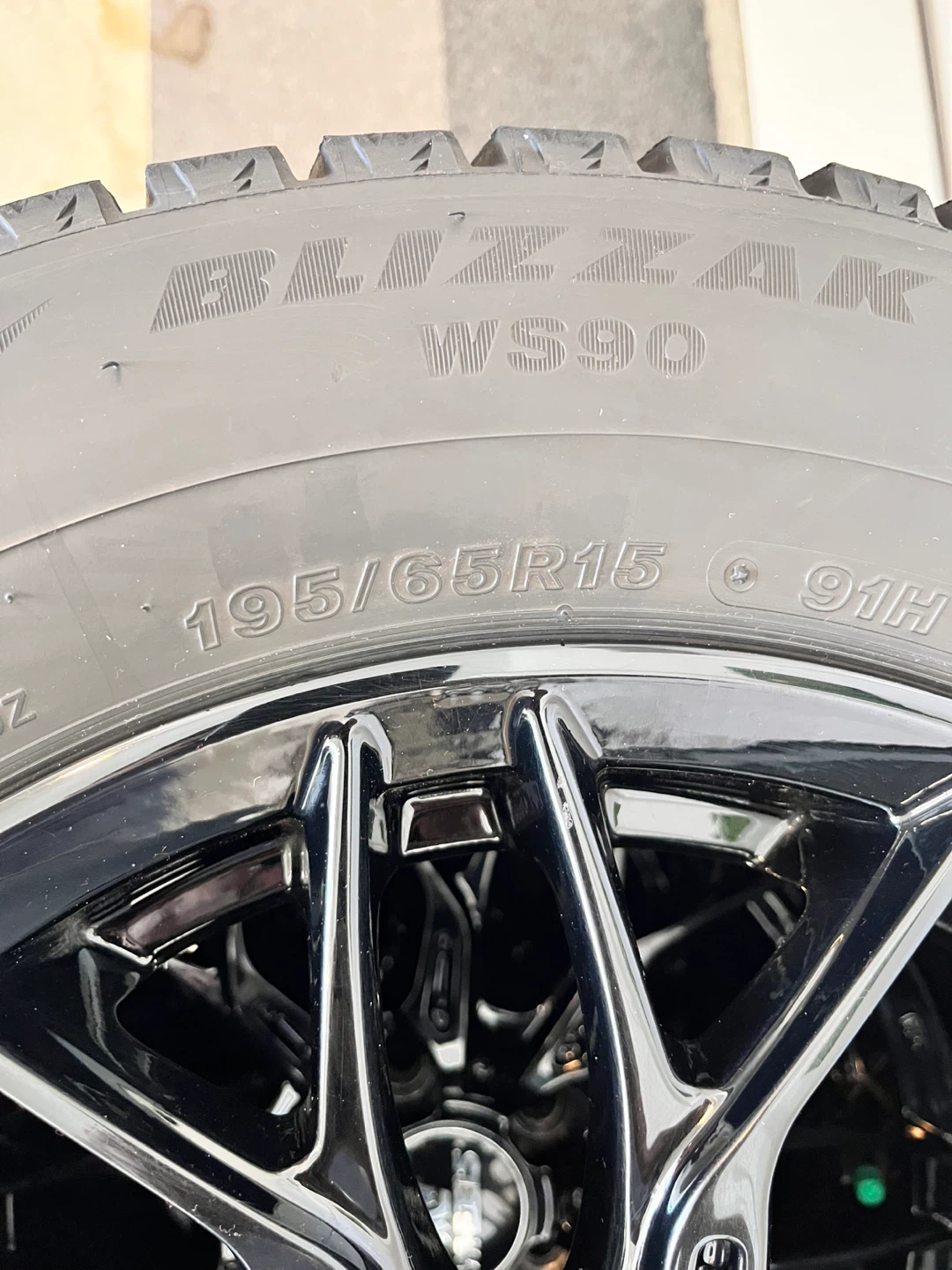 Bridgestone Blizzak Winter Tires and Alloy Wheels - photo 5