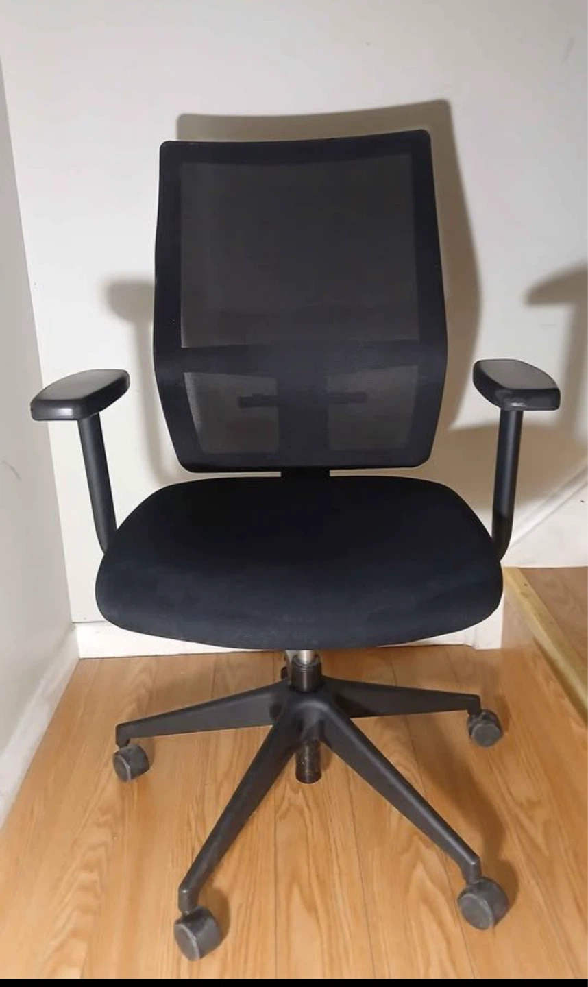 Black Mesh Office Chair