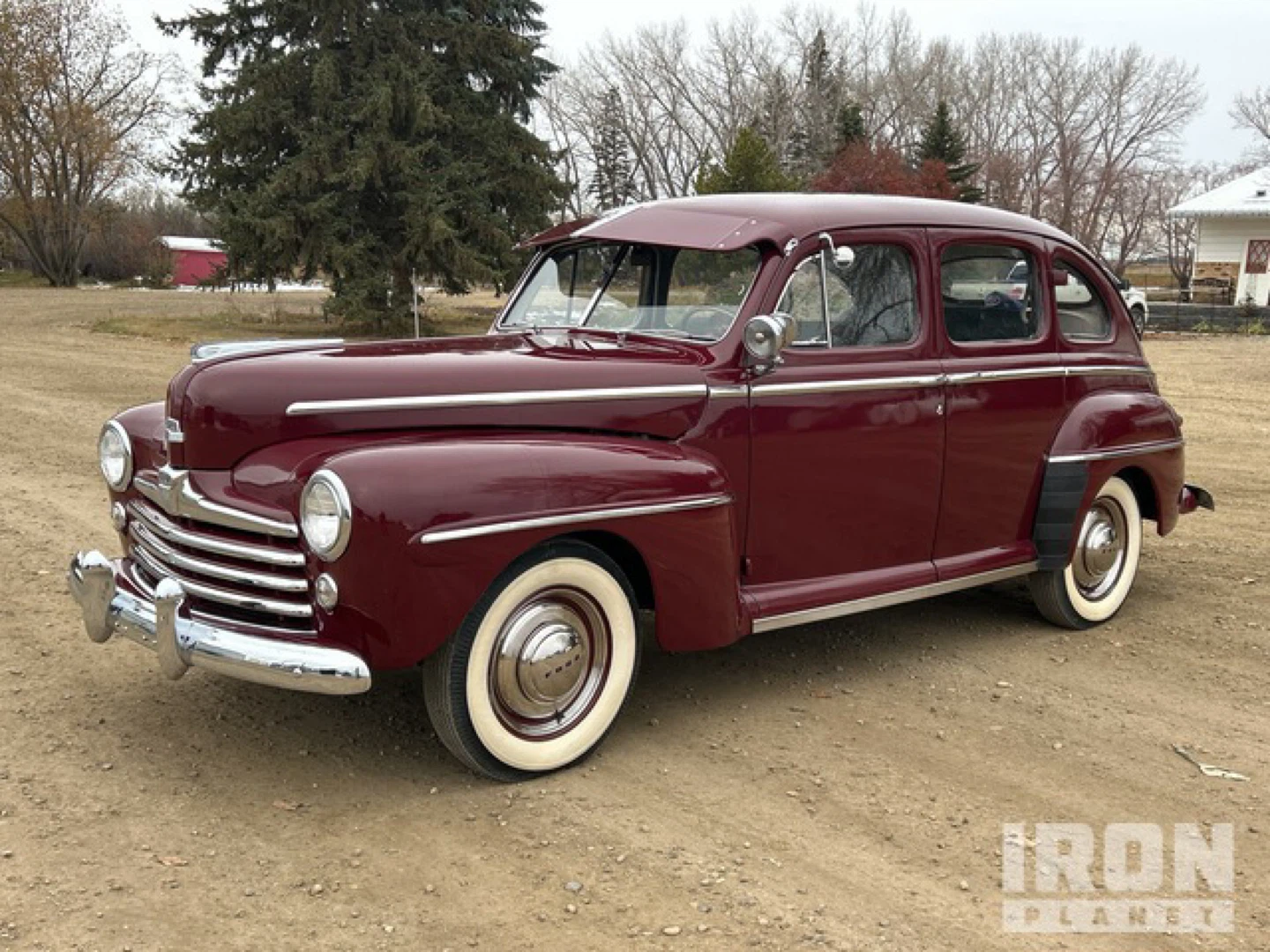 1949 Ford Super Deluxe Sedan
