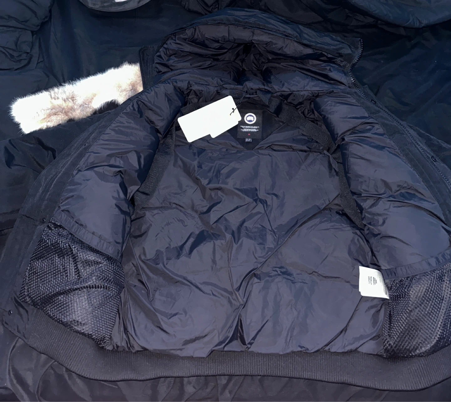 Canada goose jacket with fur - photo 4