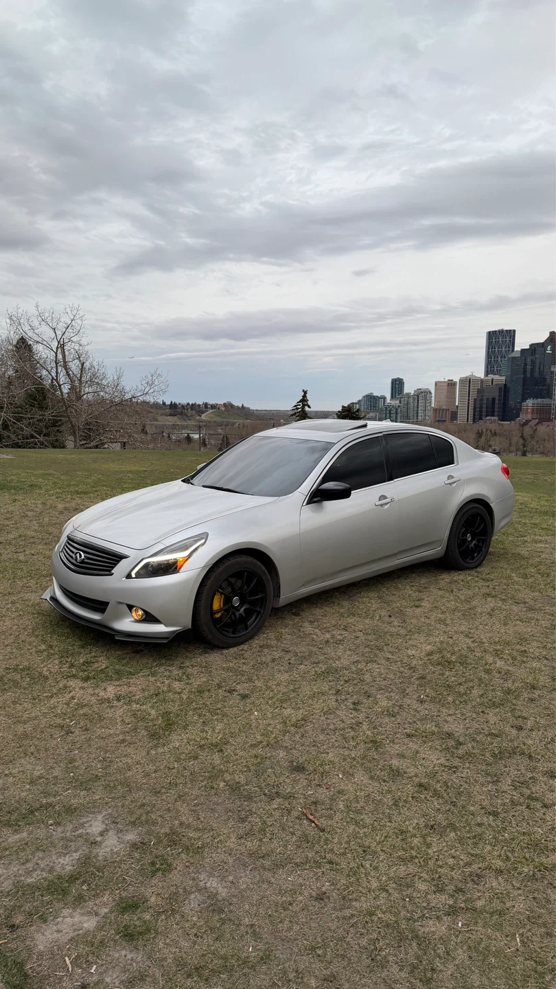 Silver Infiniti G37 Sedan - photo 5