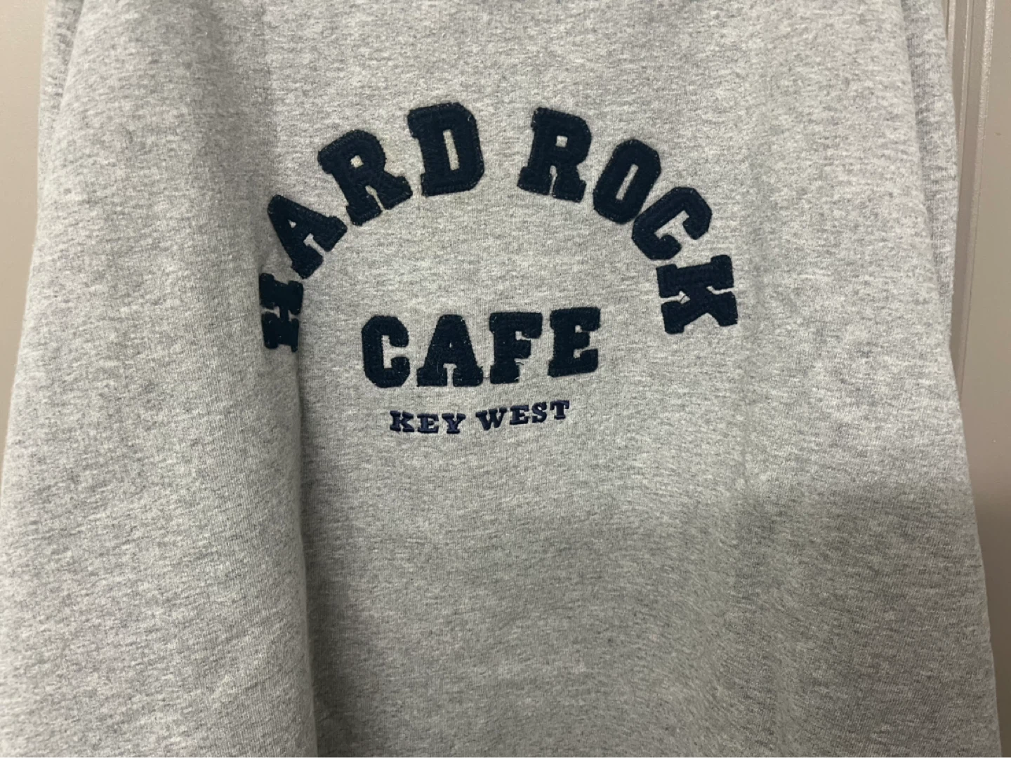 Hard Rock Cafe Men's Grey sweatshirt - photo 3