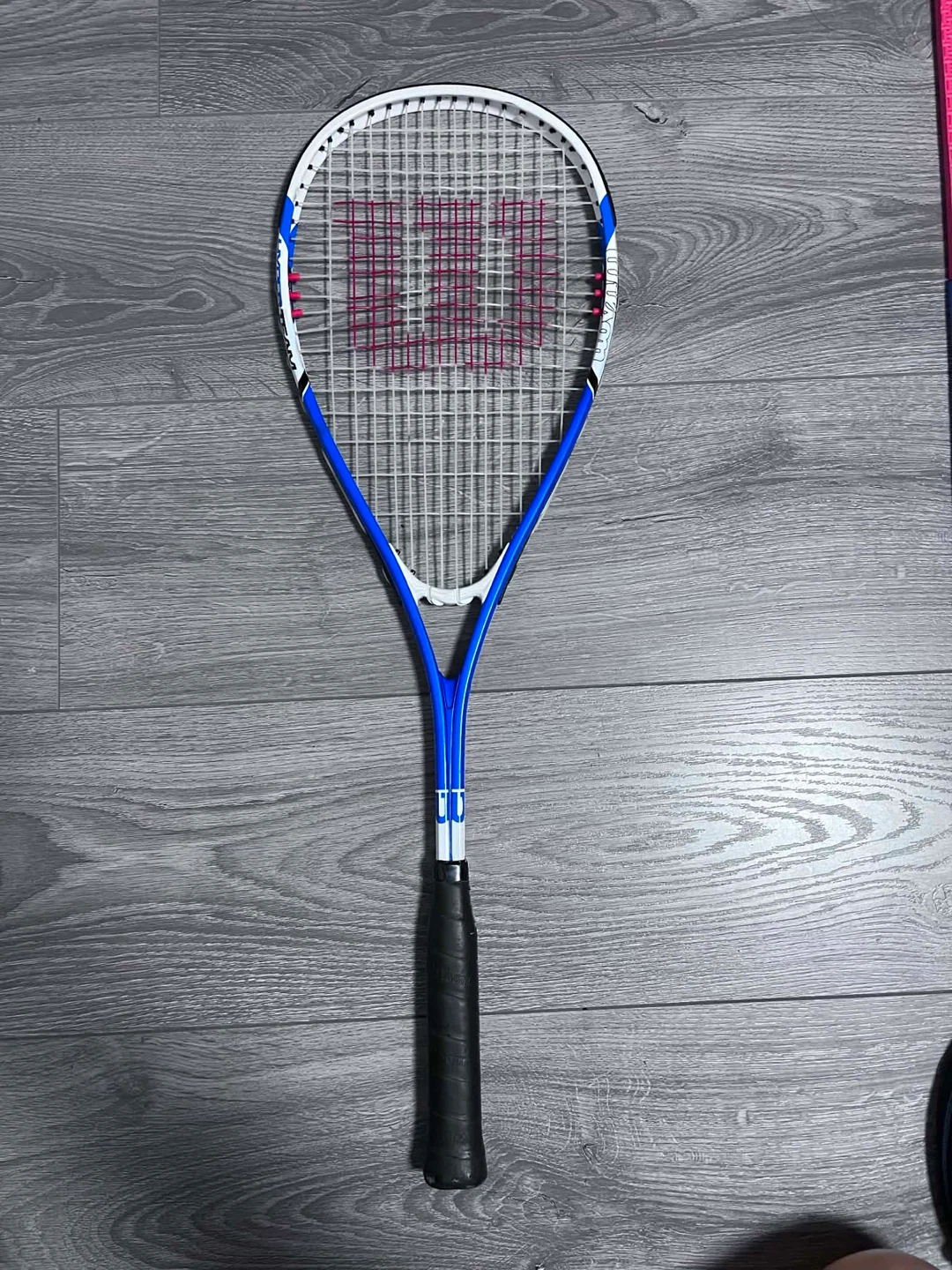2 Squash Rackets (Wilson & Matrix) + 3 Balls - photo 3