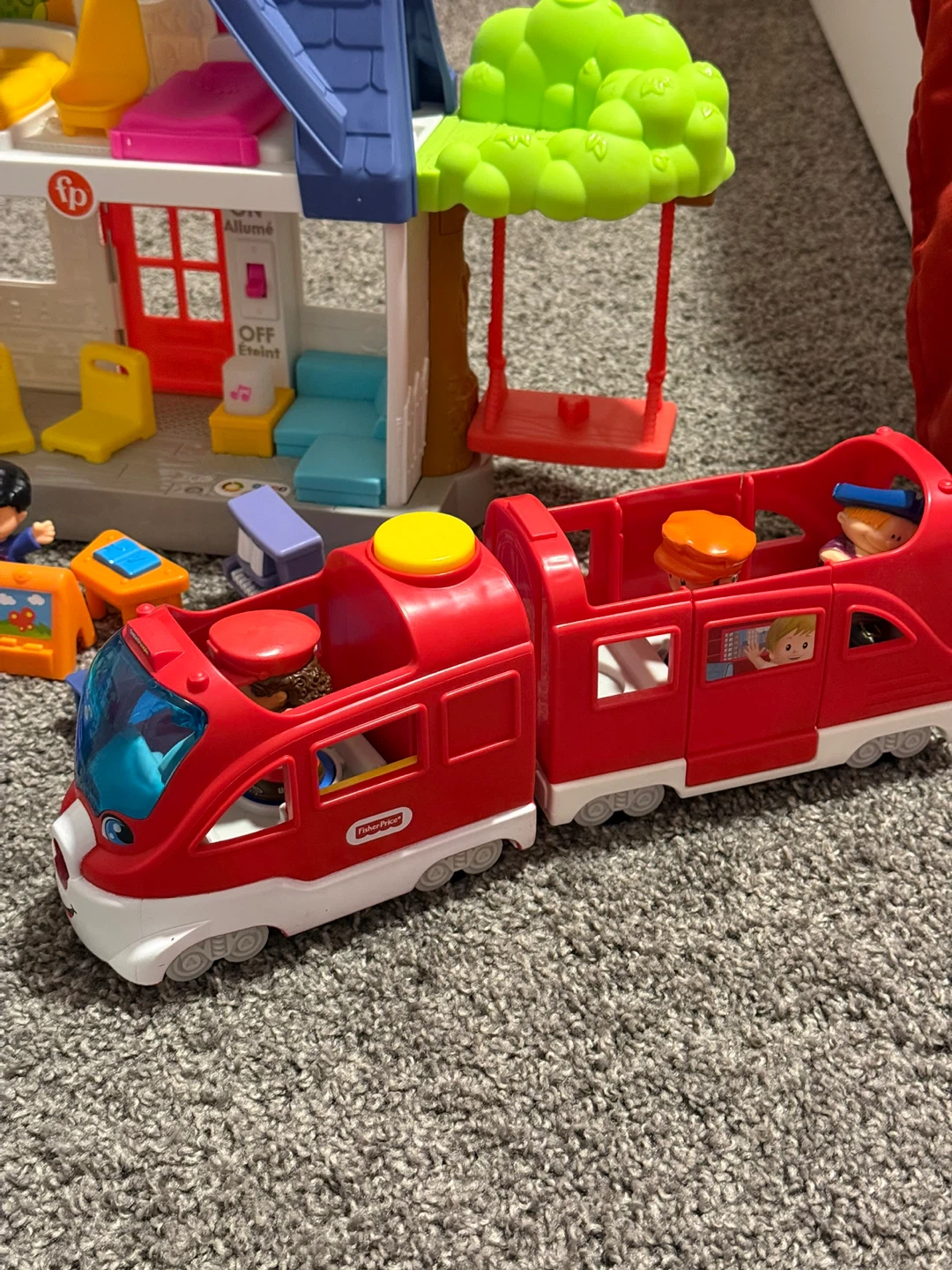 Fisher-Price Little People Farm & House Playset with Train - photo 3