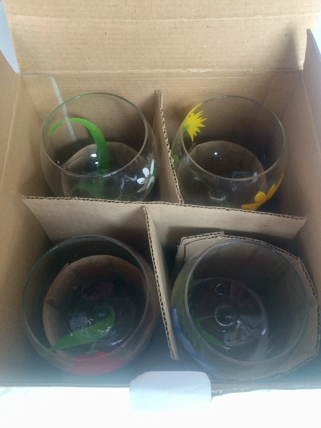 Vintage Block Basics 4 Hand-Painted Floral Wine Goblets - New - photo 3