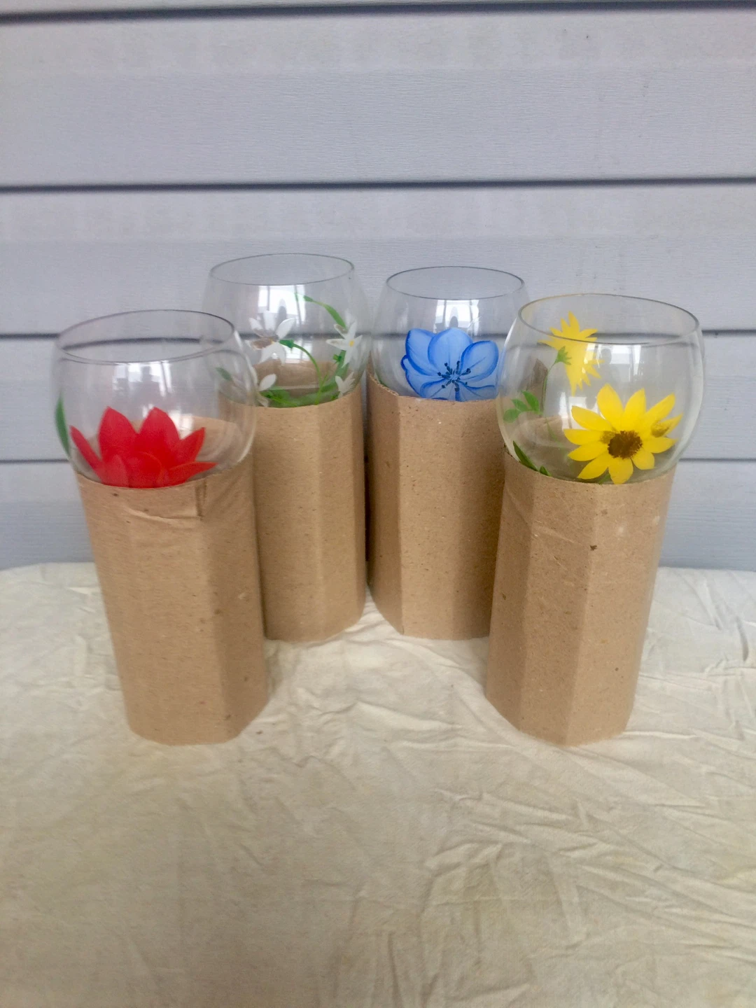 Vintage Block Basics 4 Hand-Painted Floral Wine Goblets - New - photo 4