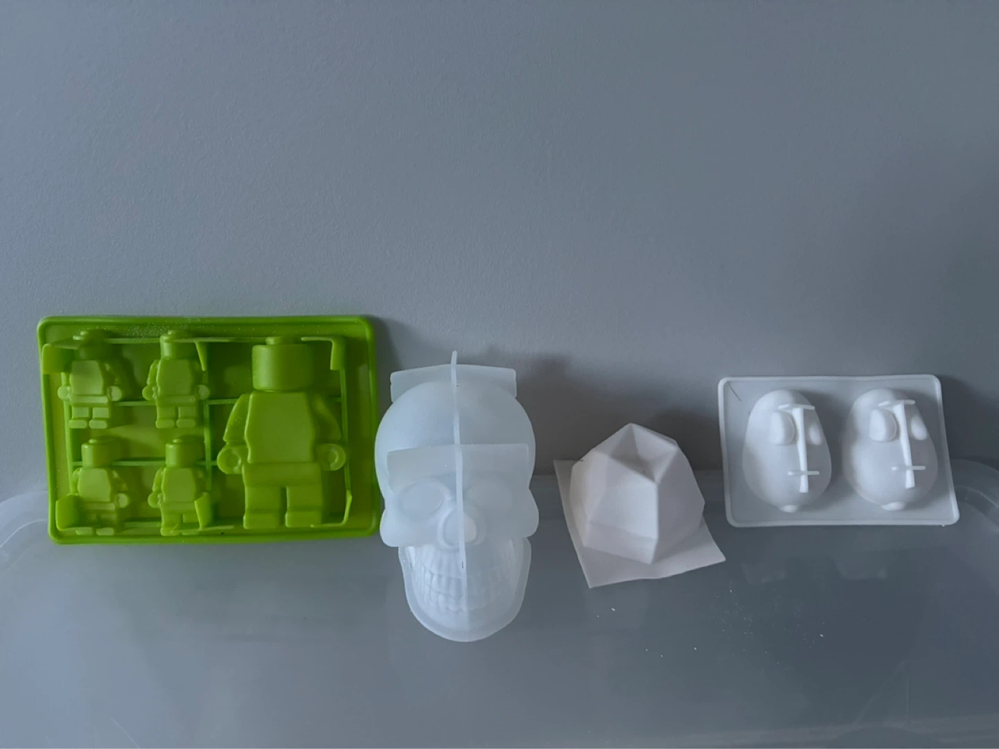 Silicone Molds and Mica Powder Set