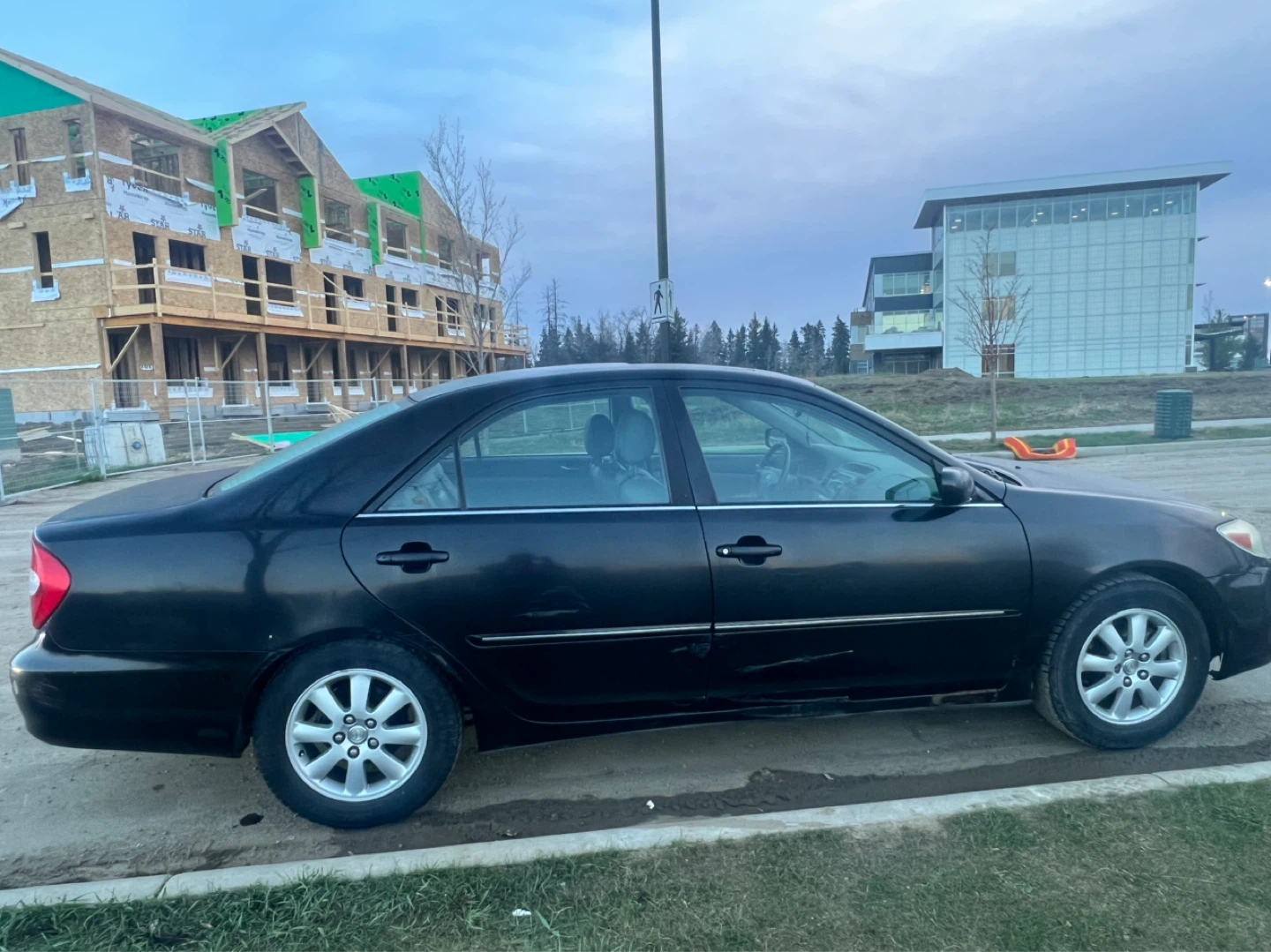 Black Toyota Camry V6 Sedan - photo 3
