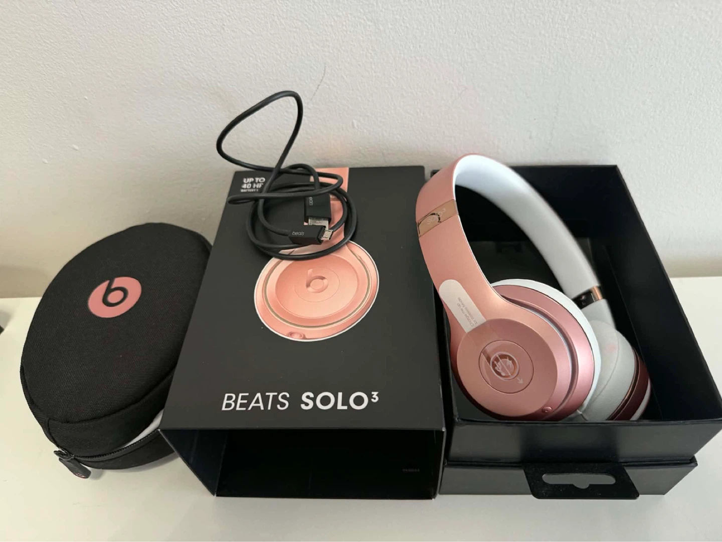 Beats Solo3 Wireless On-Ear Headphones - Rose Gold - photo 3