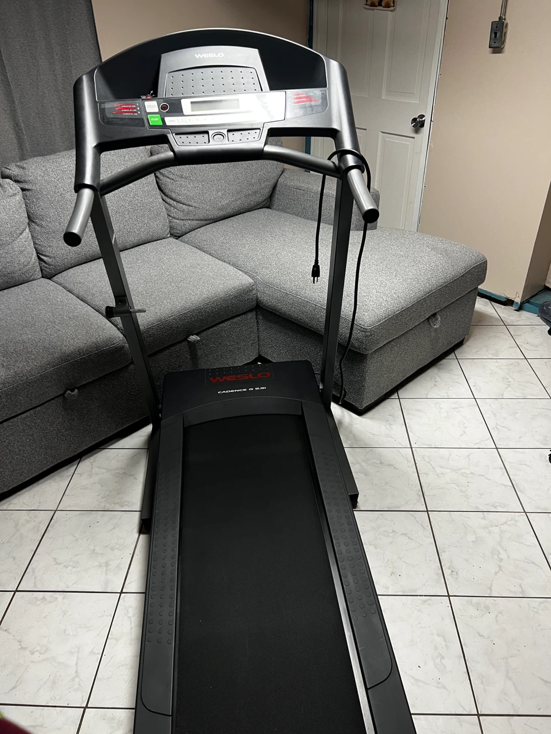 Weslo Cadence G 5.9i Treadmill + Workout Bench - photo 3