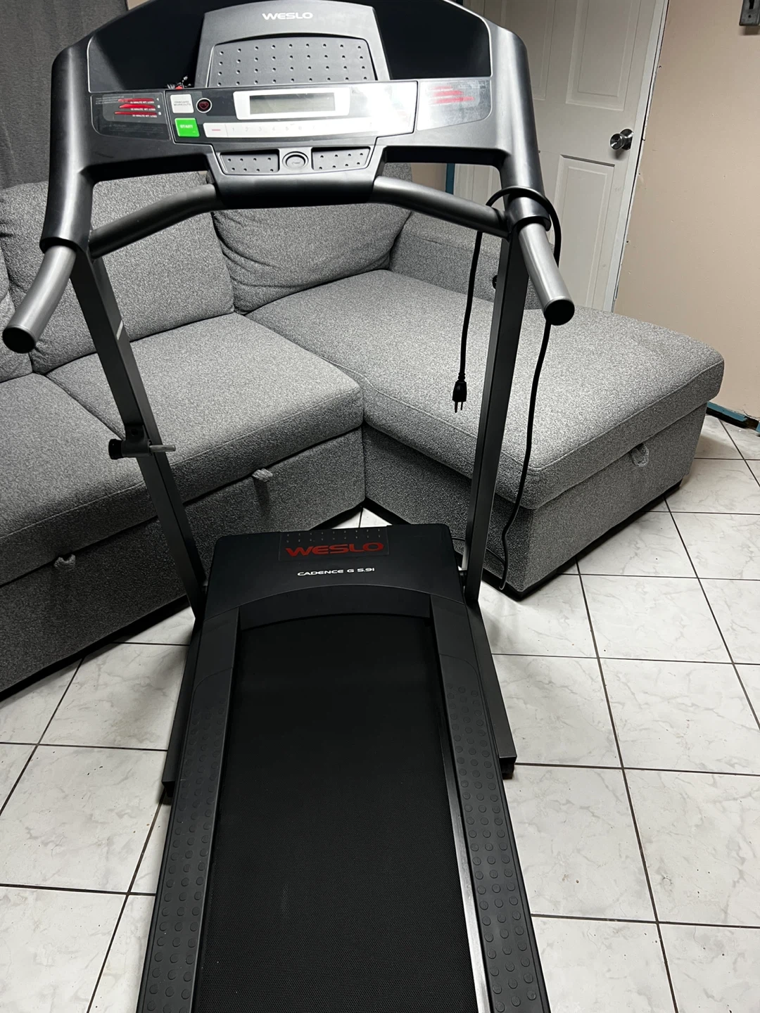 Weslo Cadence G 5.9i Treadmill + Workout Bench - photo 2