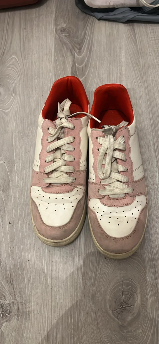 Pink shoes
