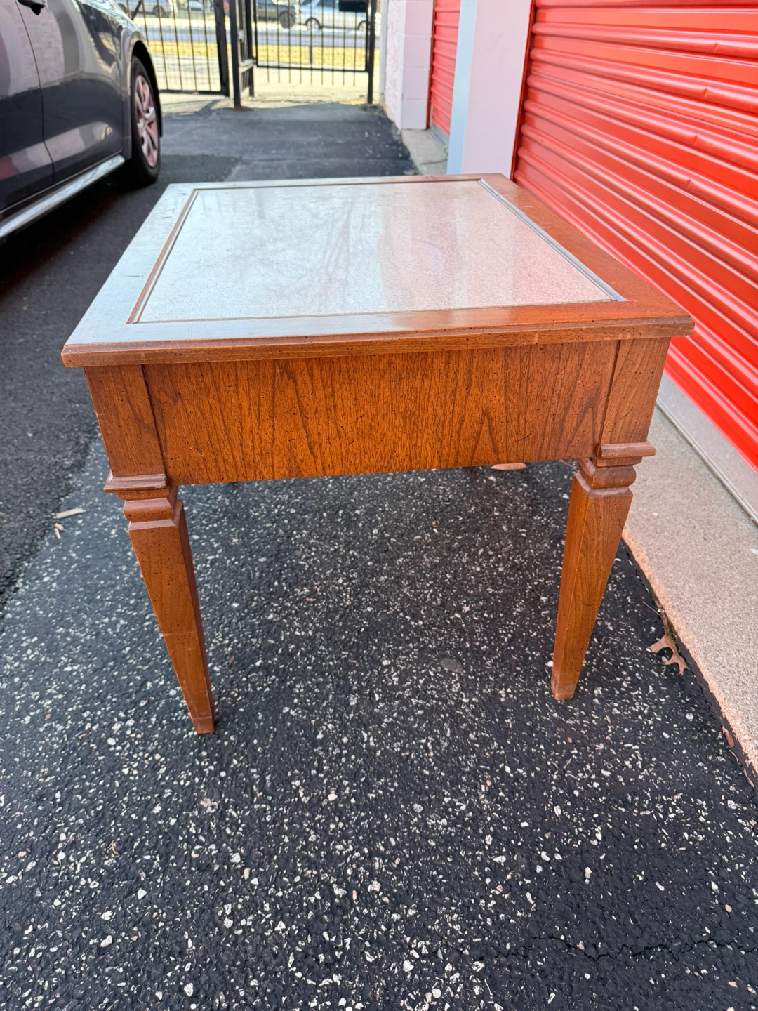 VTG Wooden End Table w/Portugal Marble Inlay Top - photo 5