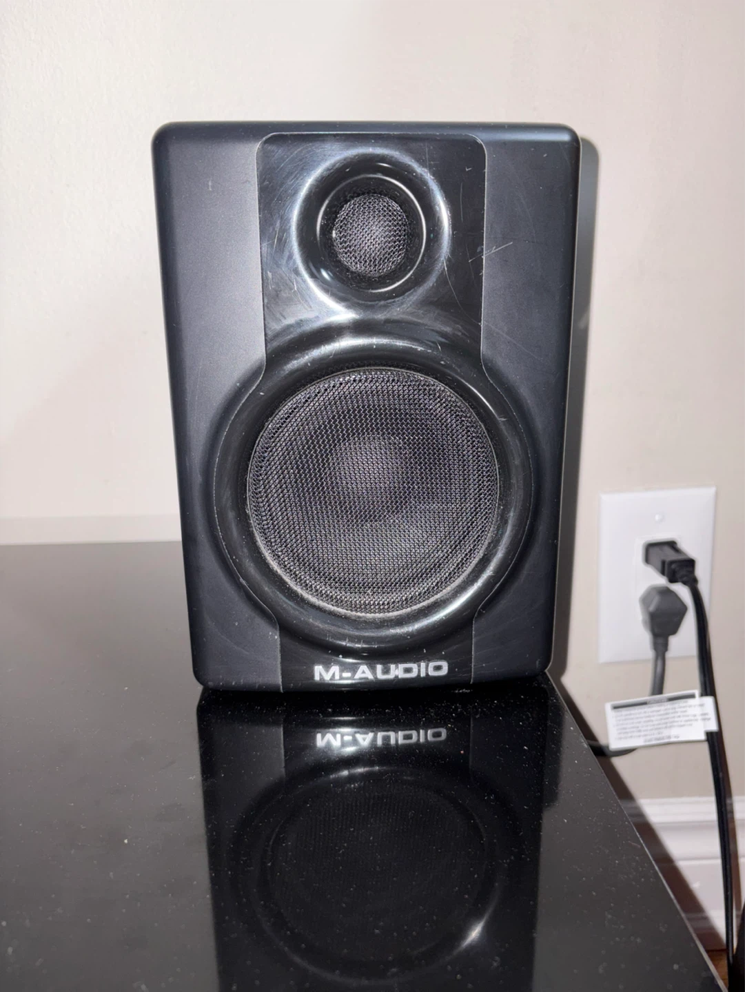 M-Audio Studiophile AV 40 Studio Monitor Speakers (Single) - photo 2