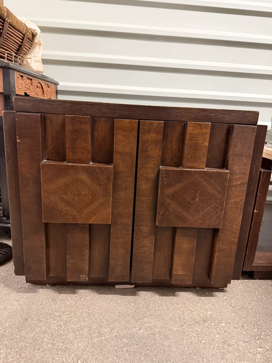 Vintage Lane Staccato Brutalist Mid Century Walnut Nightstand - photo 2