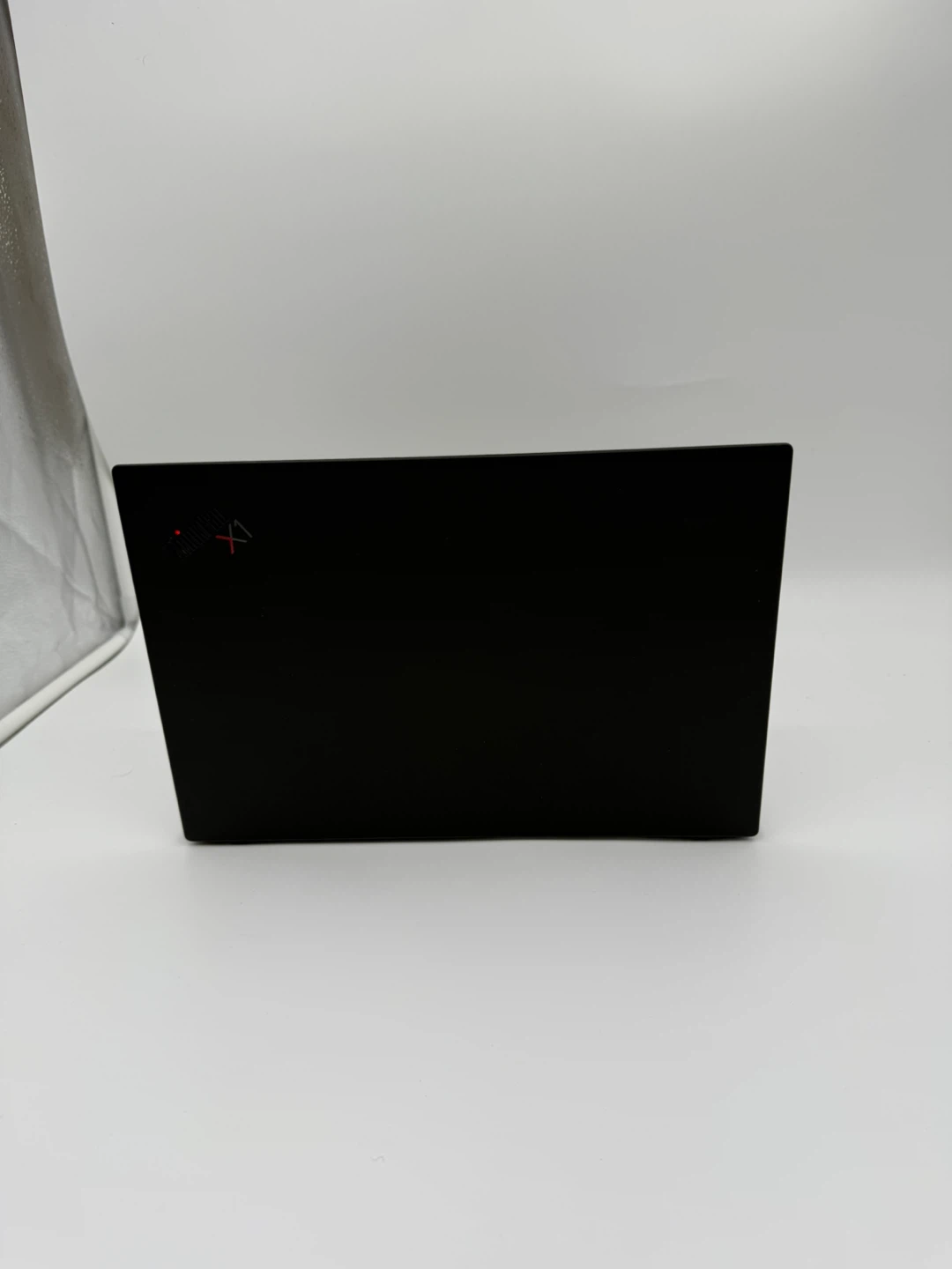 Touchscreen Lenovo ThinkPad X1 Carbon Gen 8 Laptop - photo 3