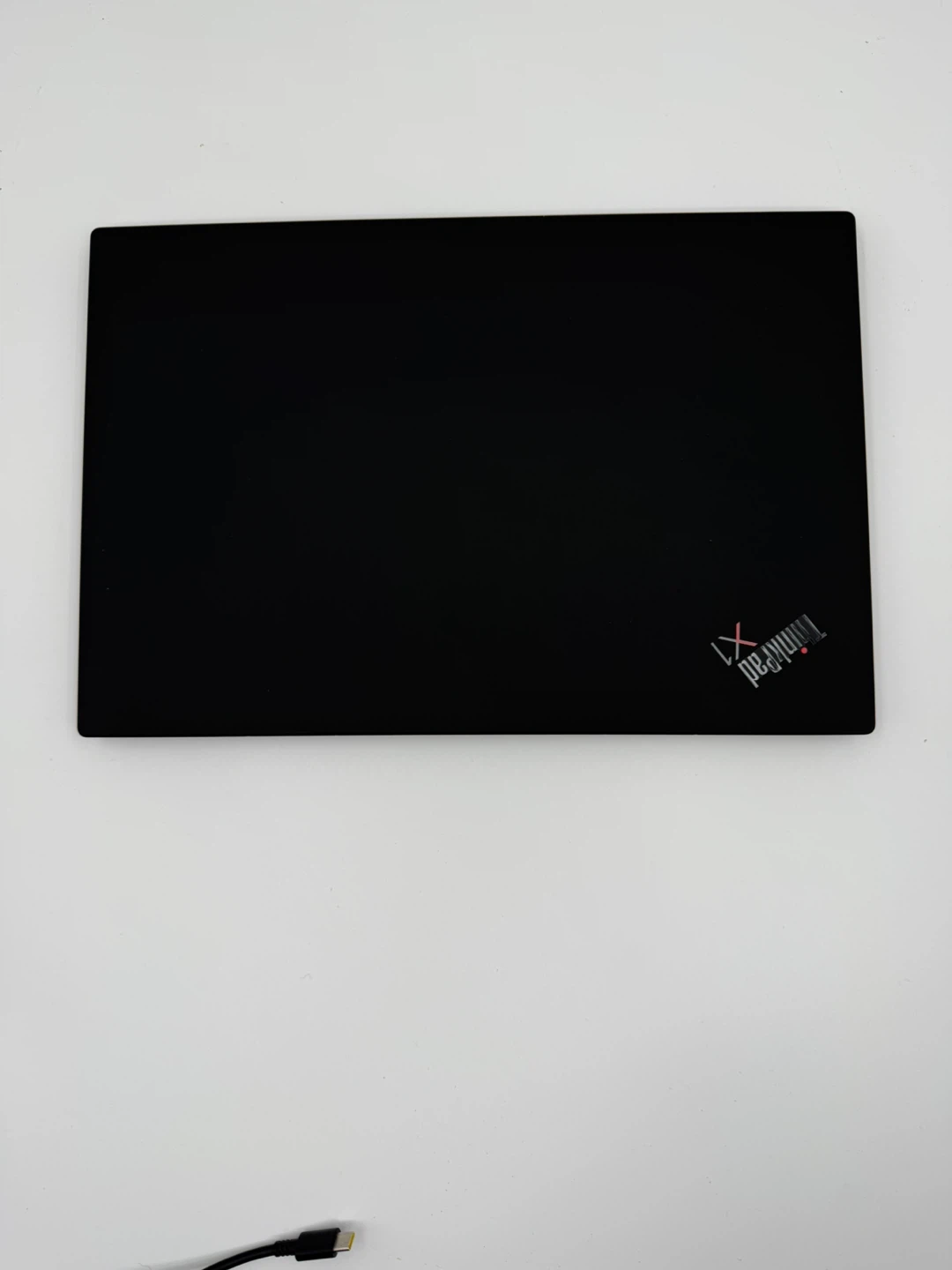 Touchscreen Lenovo ThinkPad X1 Carbon Gen 8 Laptop - photo 5
