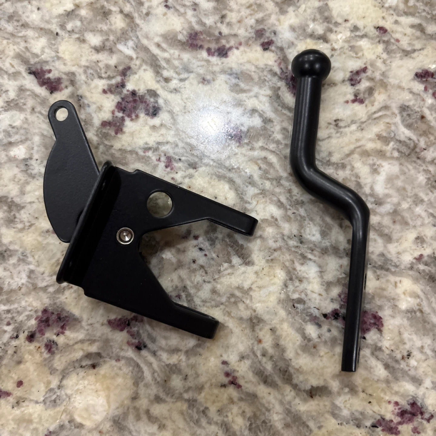 Self-Locking Gate Latch Kit