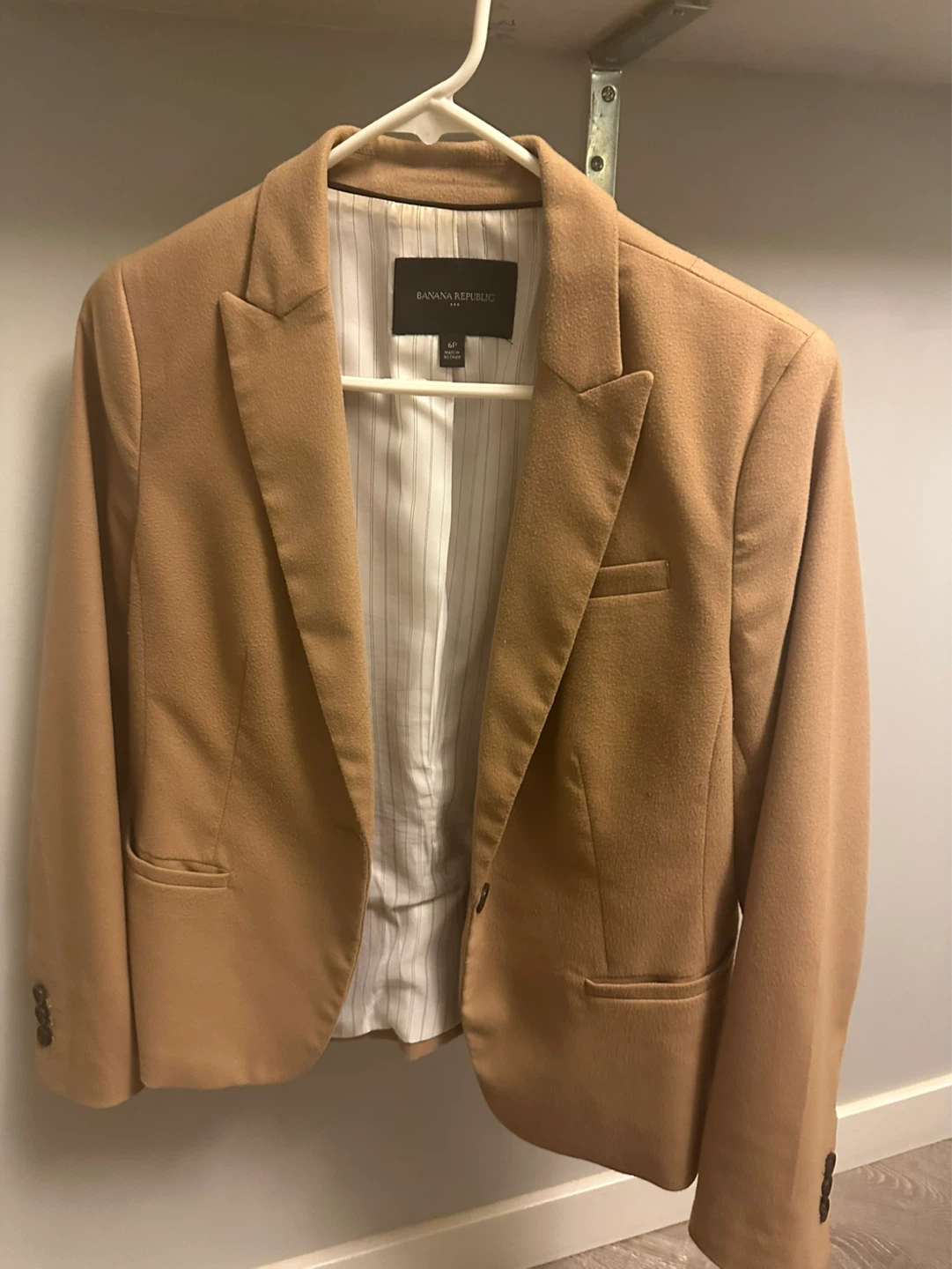 Banana Republic Camel Blazer Size 6P