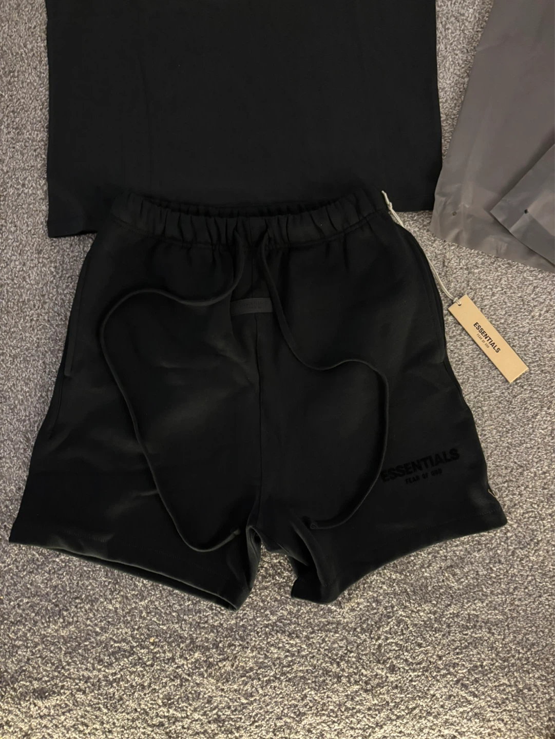 ESSENTIALS SUMMER SET FOR SALE💯 - photo 3