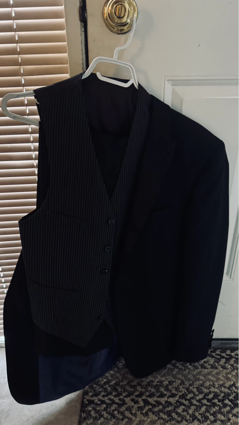 Bellissimo Black Suit - Jacket, Vest & Trousers - photo 2