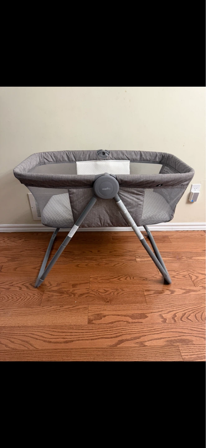 Evenflo Baby Bed Foldable/Portable - photo 3