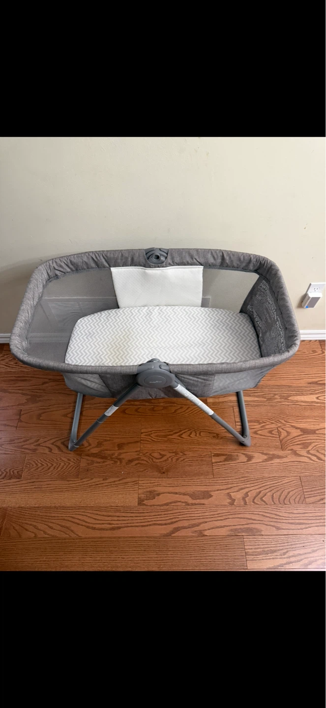 Evenflo Baby Bed Foldable/Portable - photo 2