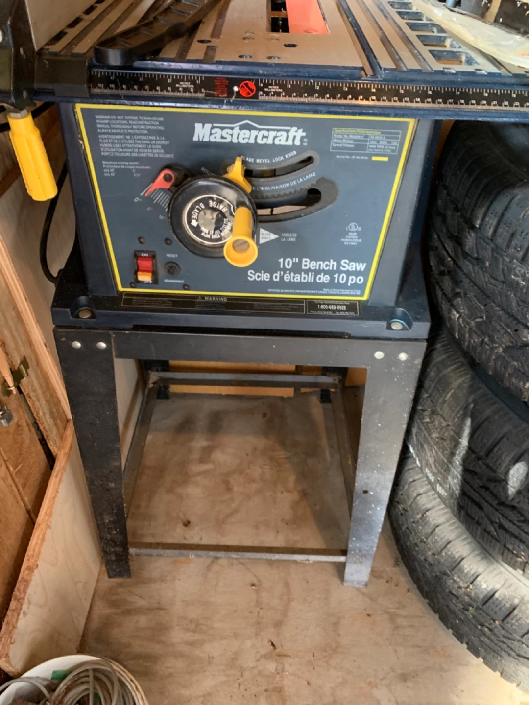 Mastercraft 10” table saw with stand - photo 2