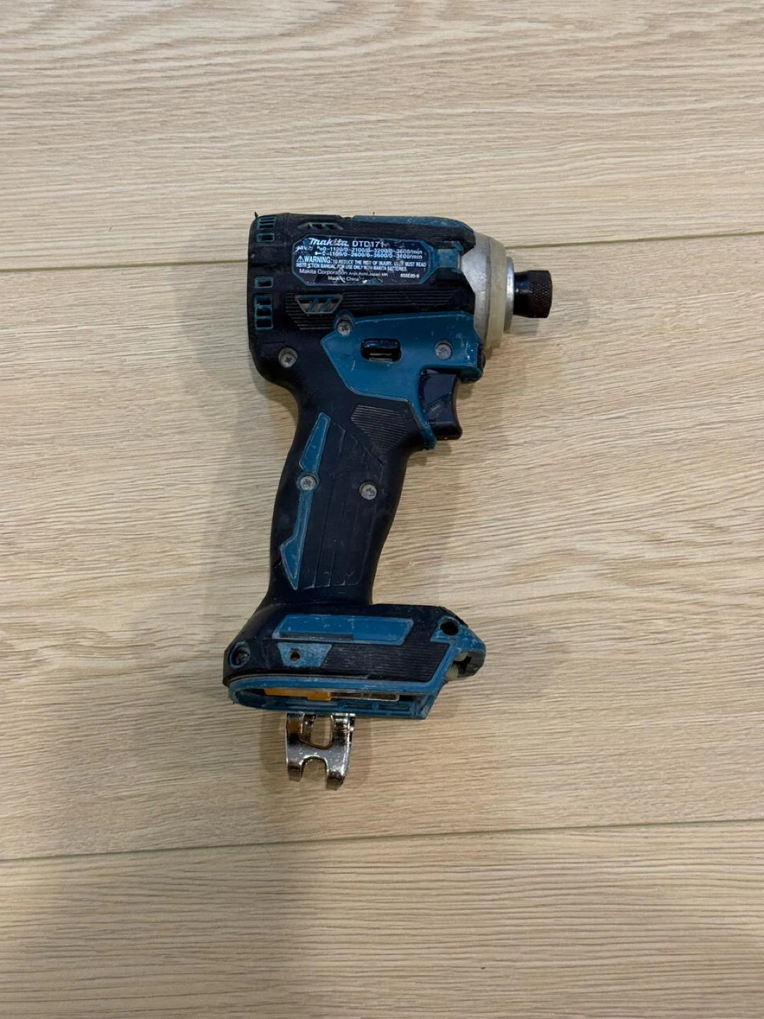 Makita DTD171 Impact Driver - photo 2