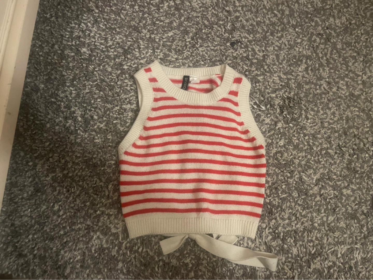 Divided by H&M Striped Crop Sweater Vest