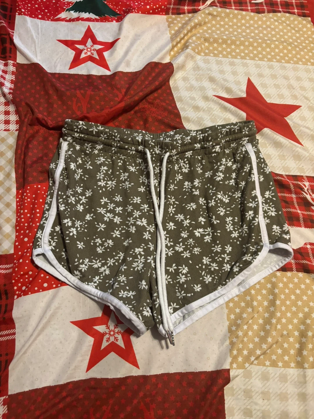 Ardene Floral Print Lounge Shorts Size L