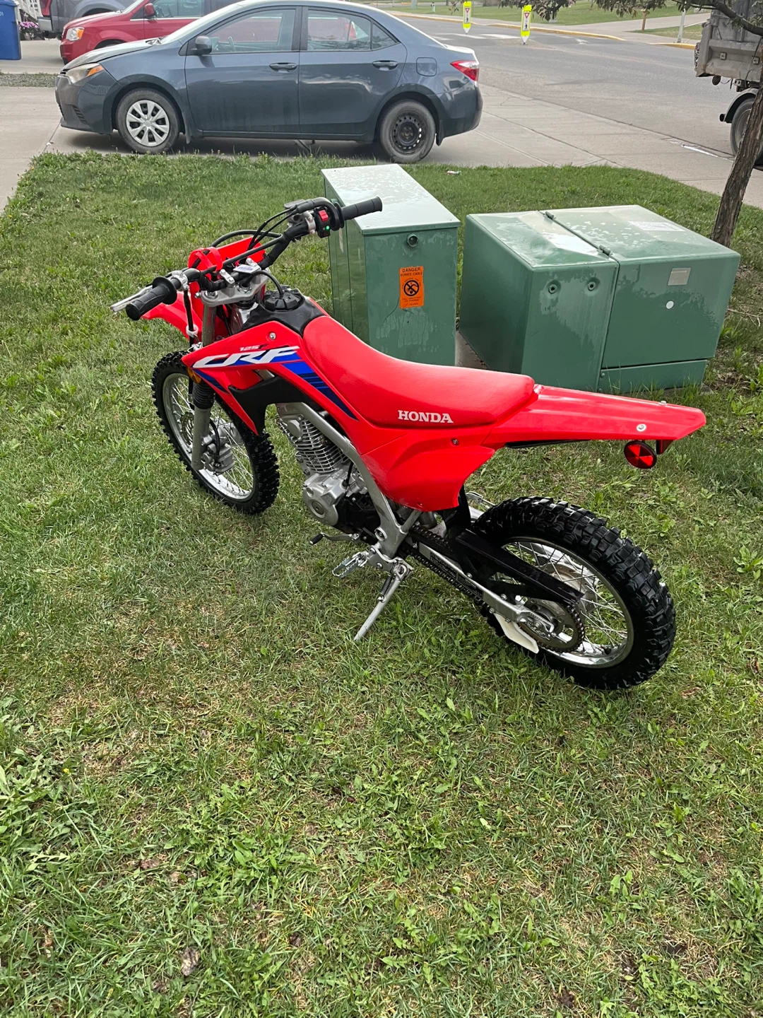Honda CRF125F Dirt Bike - photo 5
