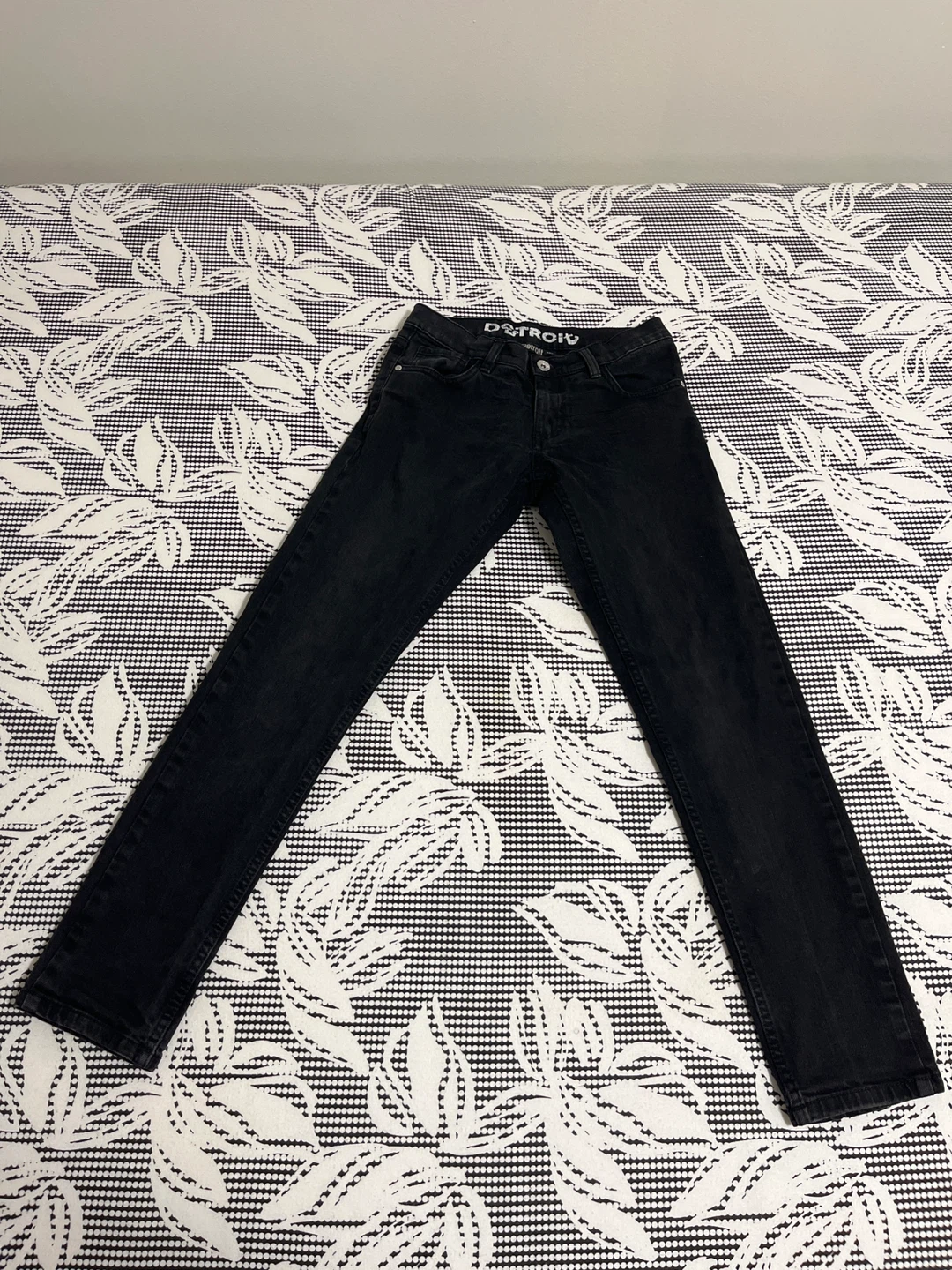 Detroit Jeans Black Size 132
