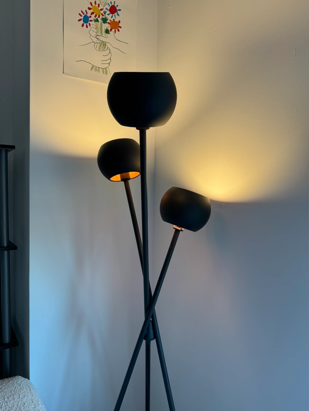 Black 3-Head Floor Lamp with Tripod Base - photo 2
