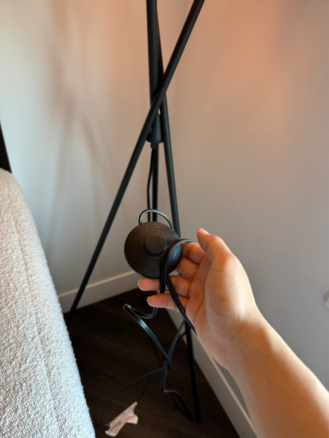 Black 3-Head Floor Lamp with Tripod Base - photo 4