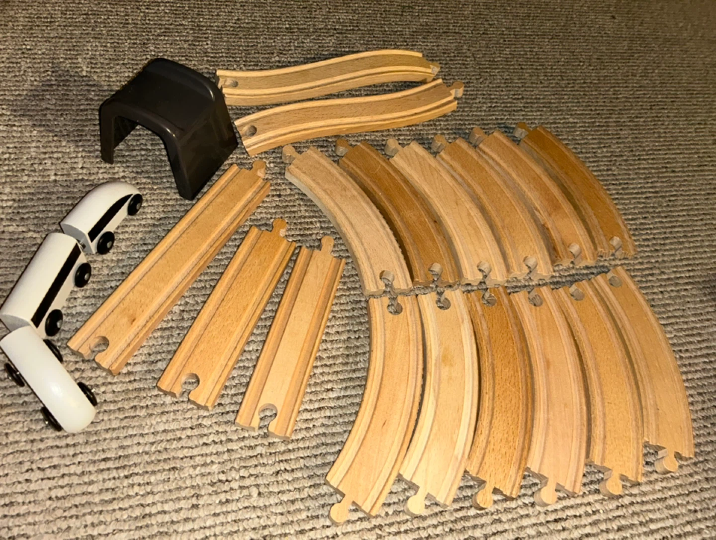 Wooden Train Track Set with Tunnel and Train - photo 4