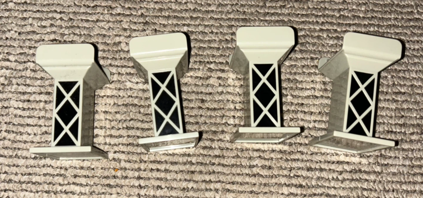 Train Track Bridge Supports (Set of 4) - photo 4