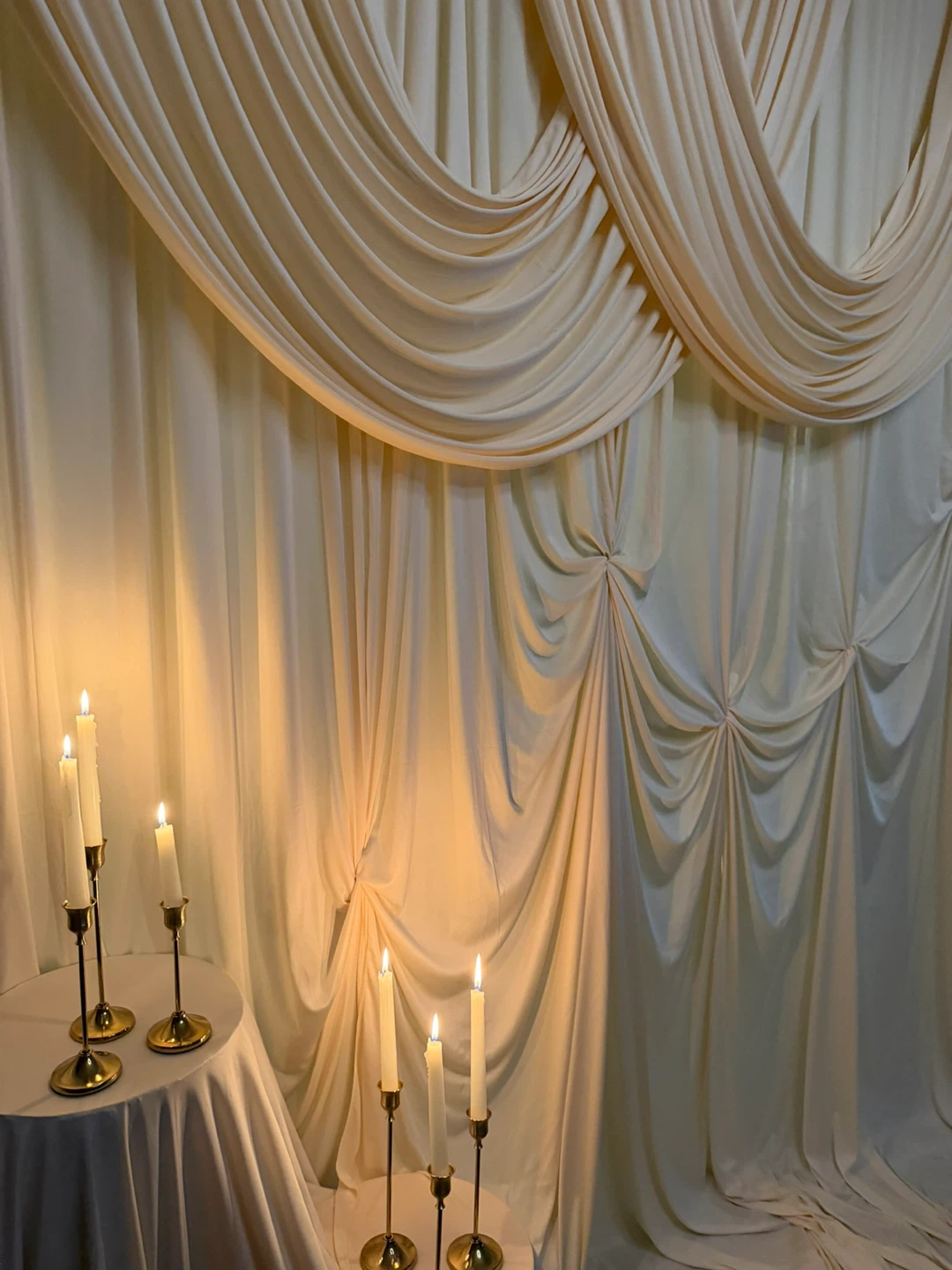 Draped Backdrops, flower walls For Rent