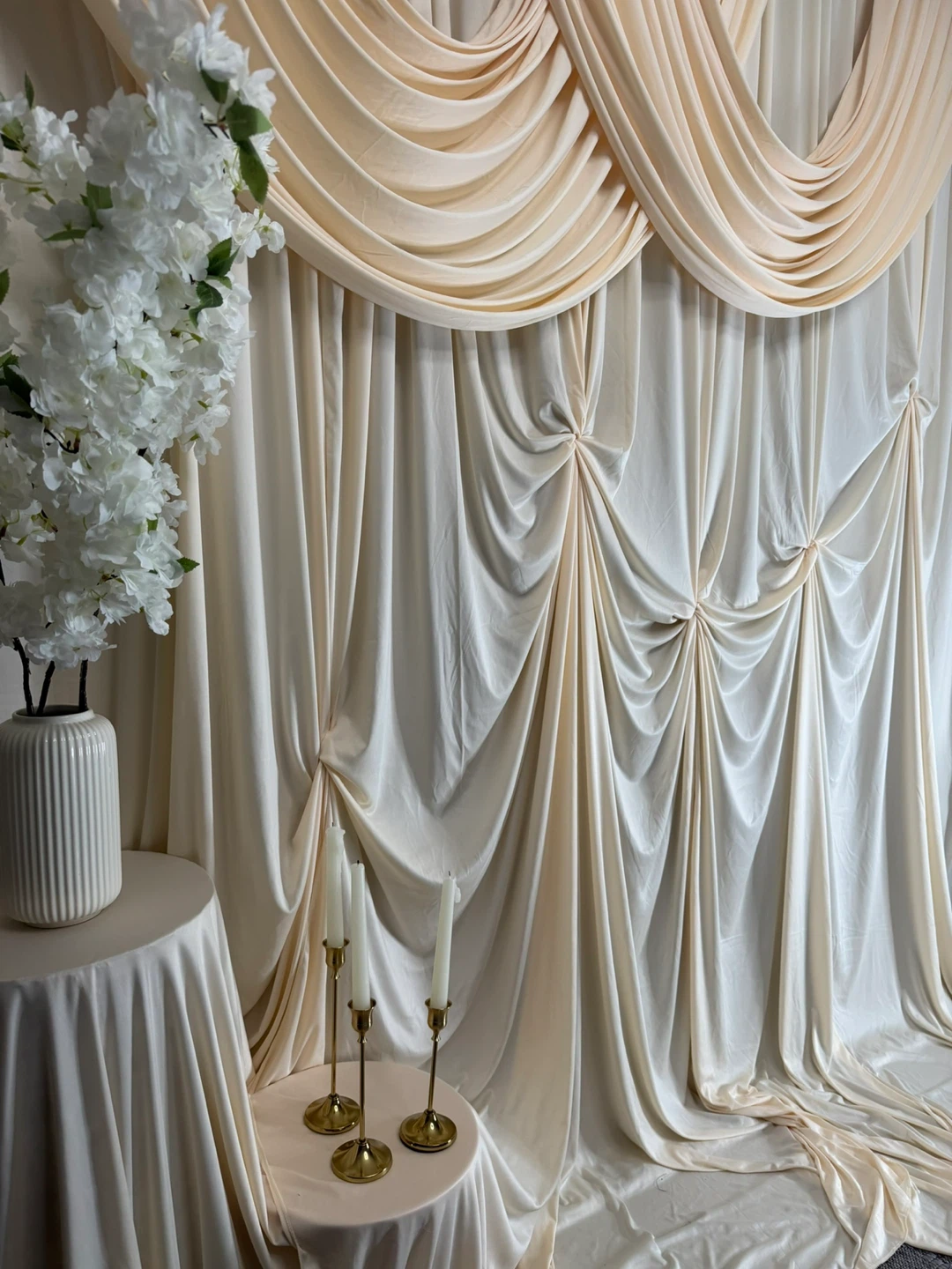 Draped Backdrops, flower walls For Rent - photo 3