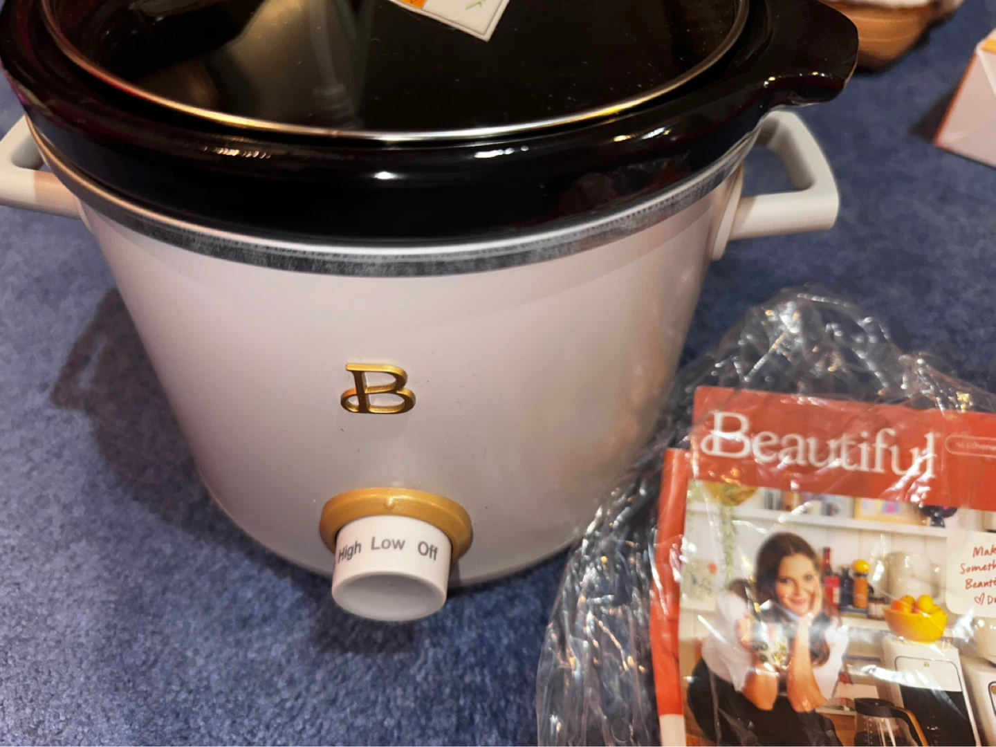 Beautiful 2qt Slow Cooker White