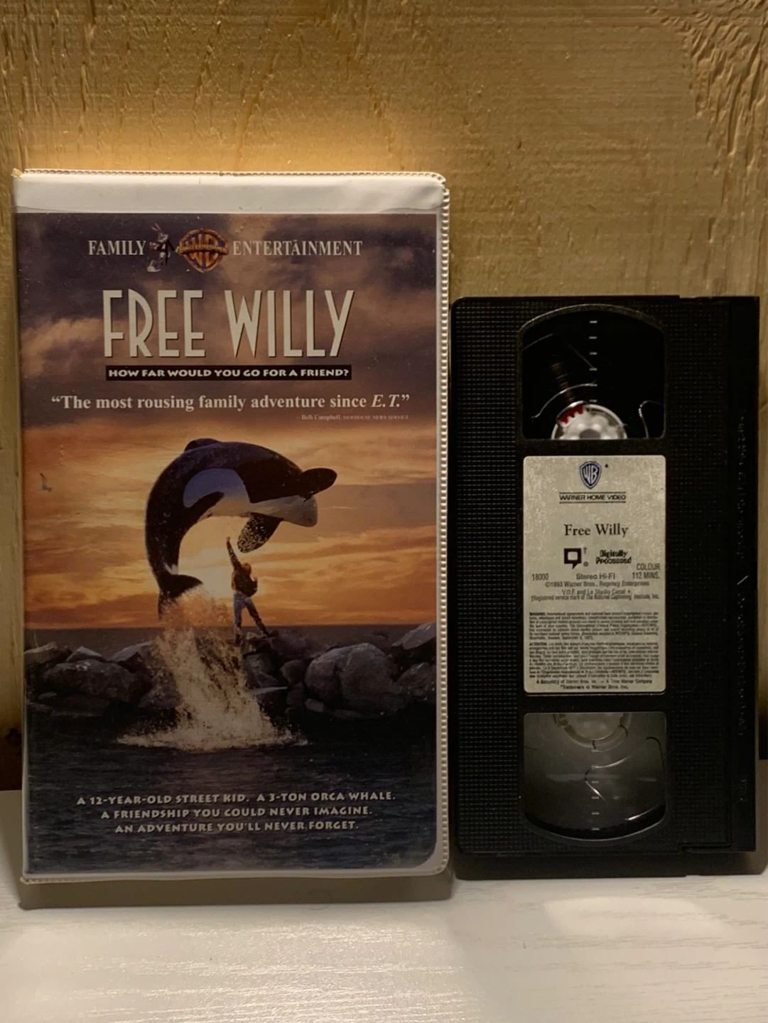 Free Willy VHS Tape (1993) 🐋📼