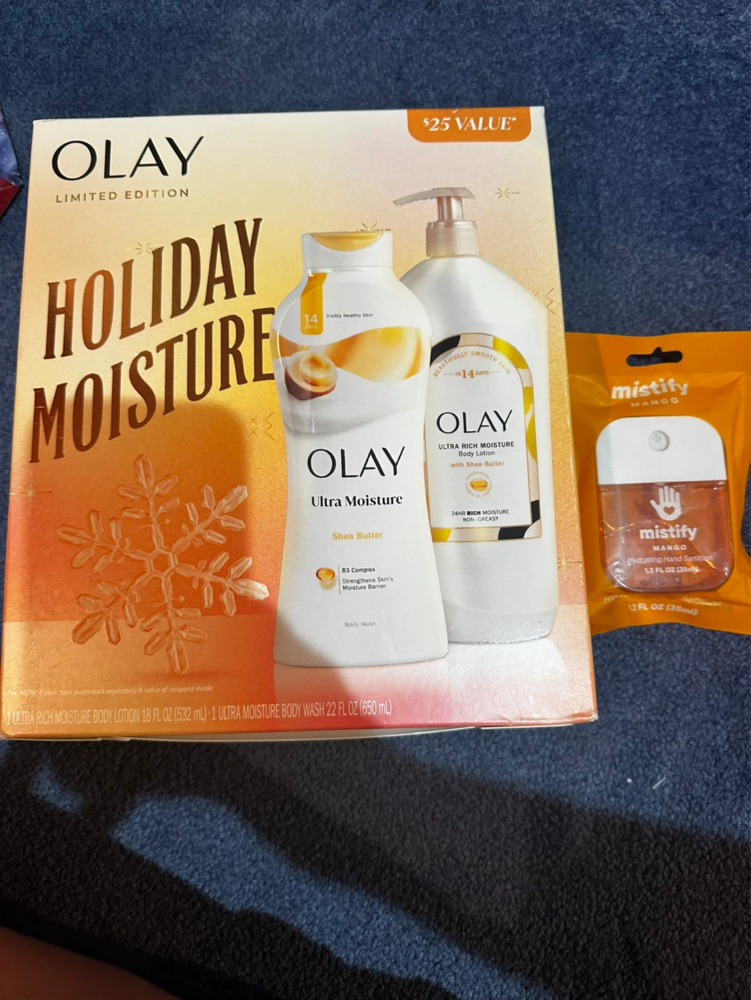 Olay Holiday Moisture Body Lotion & Body Wash Set