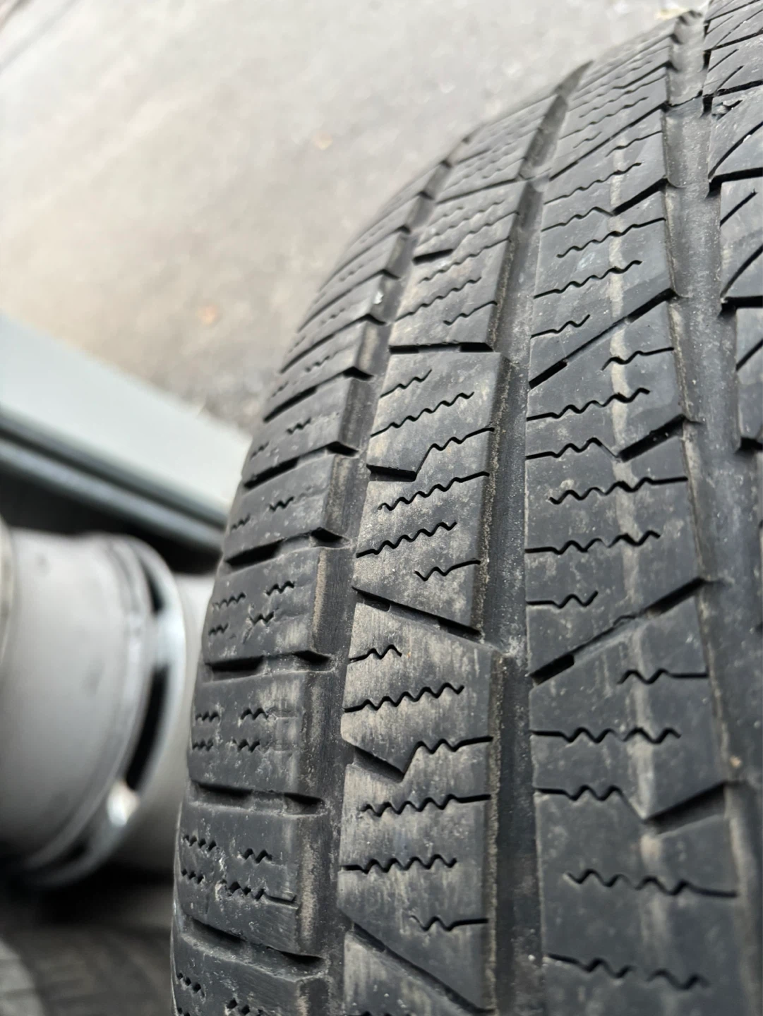 Continental CrossContact LX Sport Tire 235/55R19 - photo 5