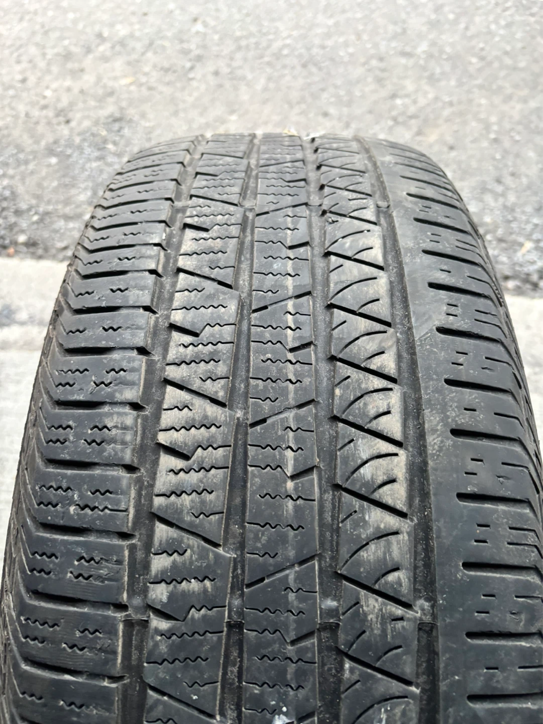 Continental CrossContact LX Sport Tire 235/55R19