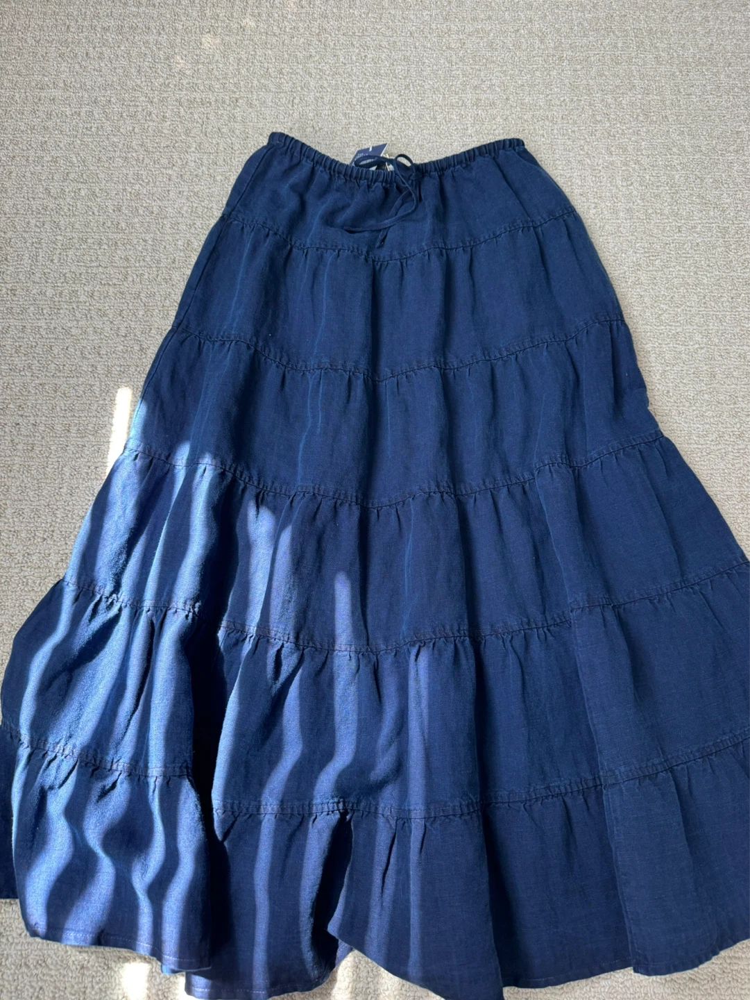 Aritzia Bouquet Tiered Maxi Skirt small - Navy - photo 2