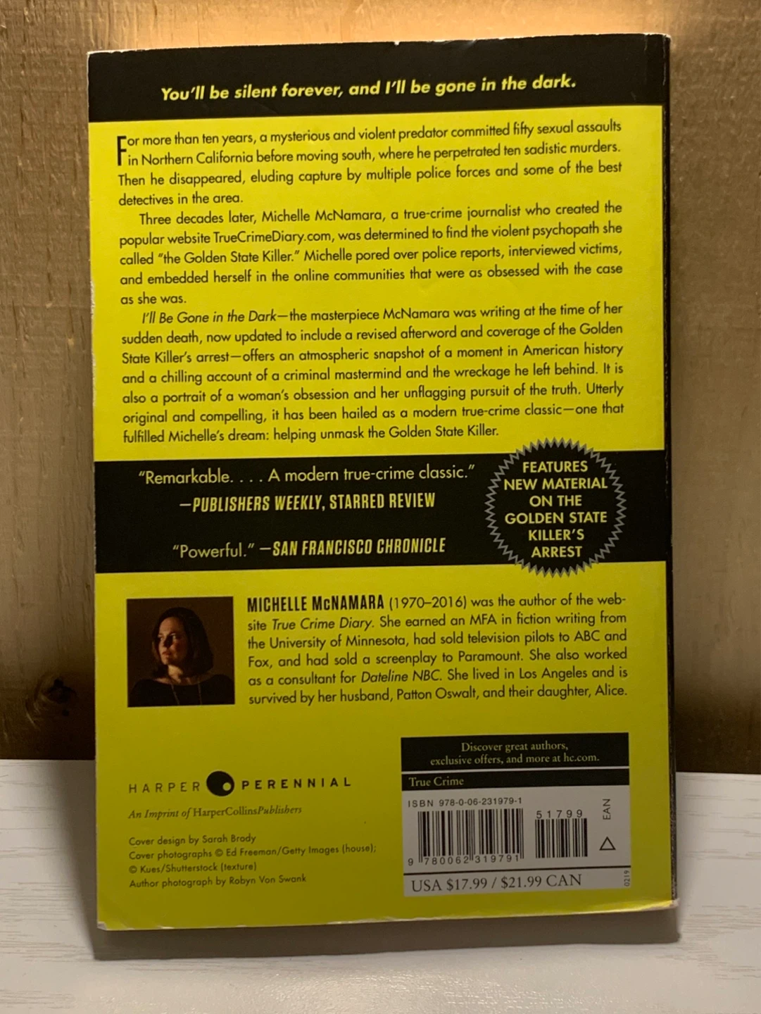 I’ll Be Gone in the Dark – Michelle McNamara | Paperback - photo 2