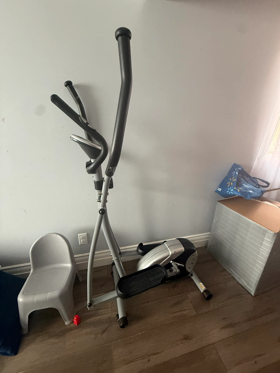 Sunny Health & Fitness Elliptical Machine - photo 3