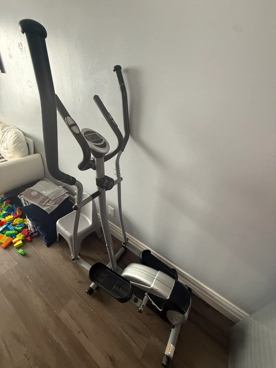 Sunny Health & Fitness Elliptical Machine - photo 2