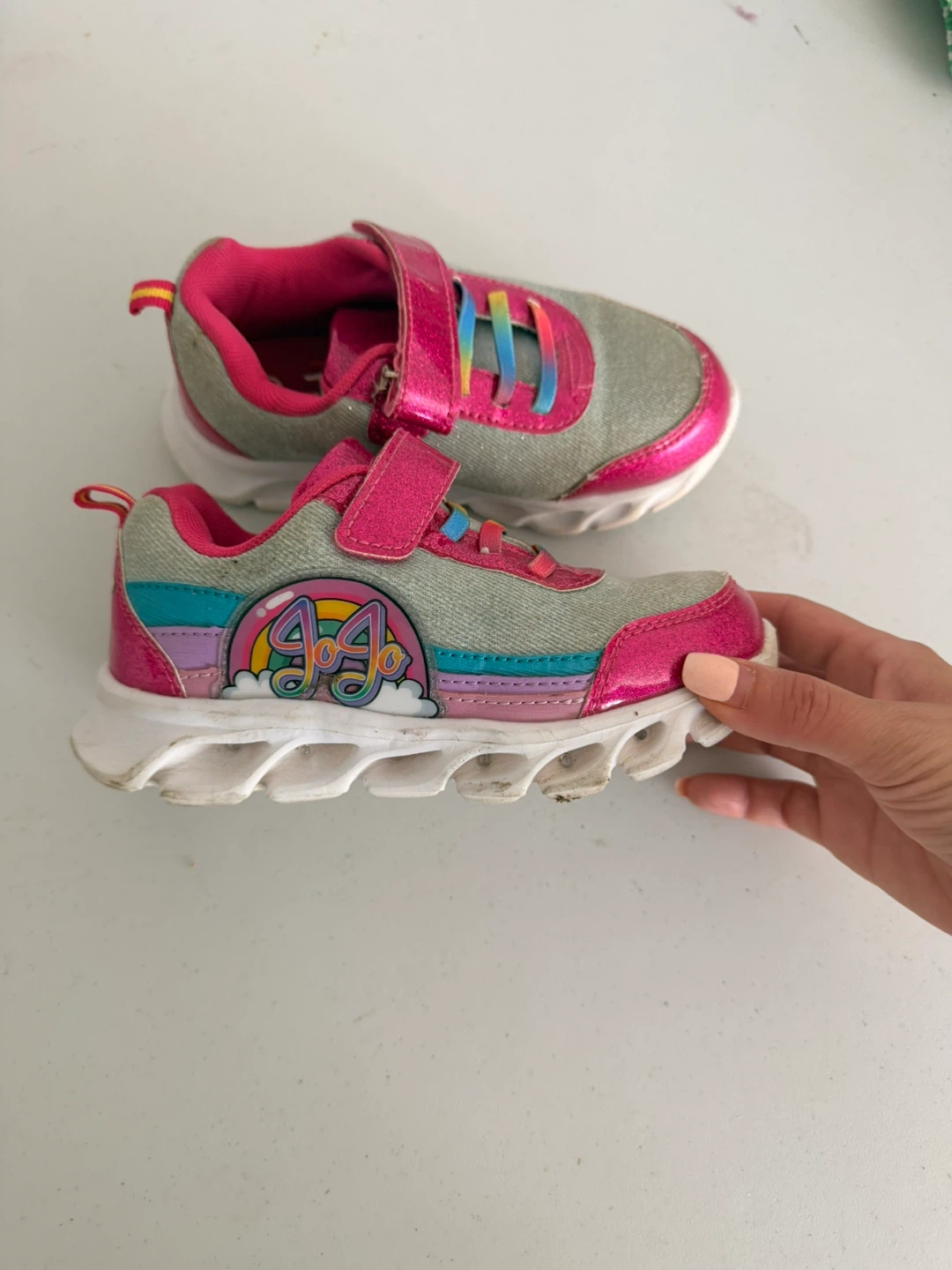 JoJo Siwa Light-Up Sneakers Size 11 - photo 3