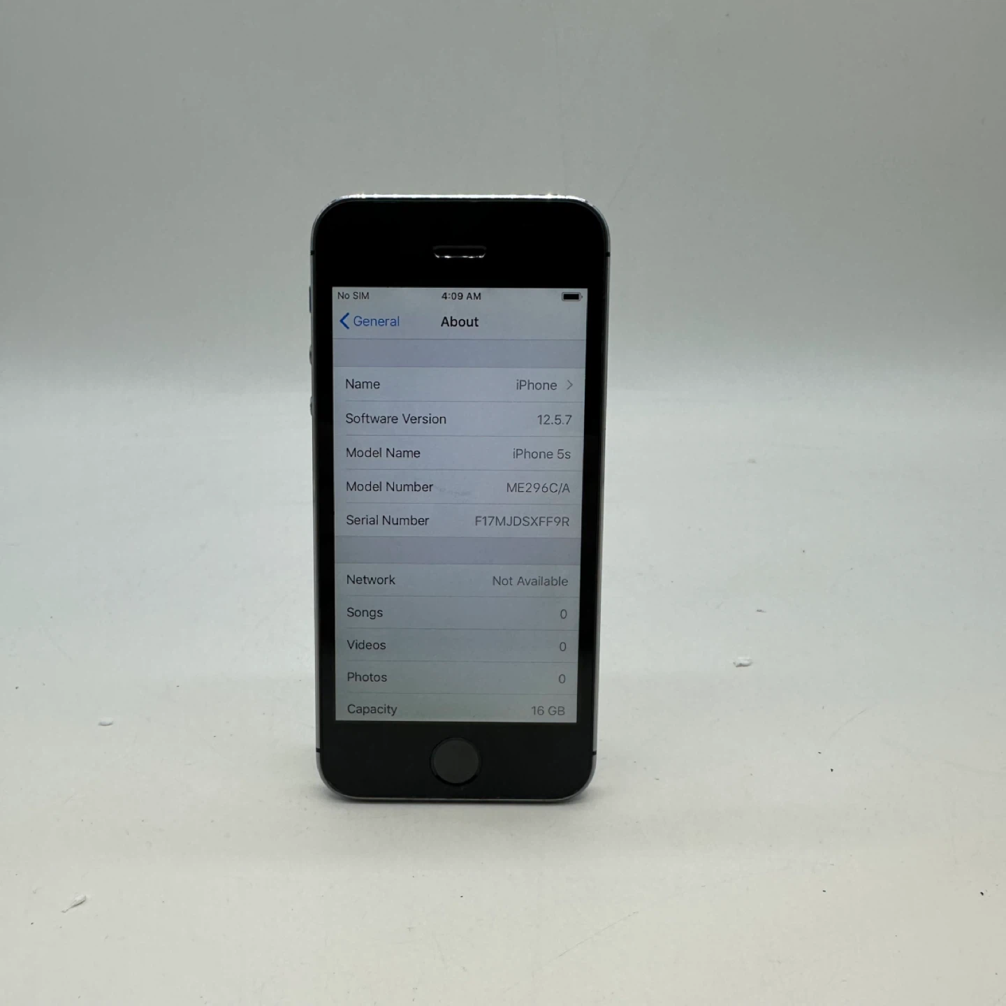 Apple iPhone 5s ME296C/A 16GB Gray - photo 3